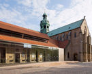 Im Foyer des Hildesheimer Doms wird die Reihe "WortRaum" ausgerichtet, die das Dommuseum mit dem Forschungsinstitut für Philosophie in Hannover veranstaltet.