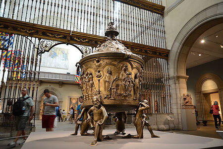 Hildesheimer Taufbecken im Metropolitan Museum of Art, New York, 17.09.2013