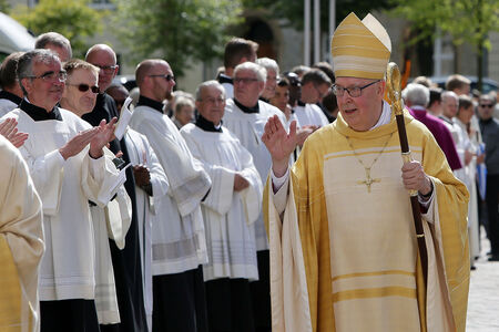 Großer Gottesdienst zum 75. Geburtstag des Bischof von Hildesheim  im Mariendom zu Hildesheim
