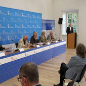 Pressekonferenz zur Vorstellung des Aufarbeitungsberichtes "Wissen teilen".