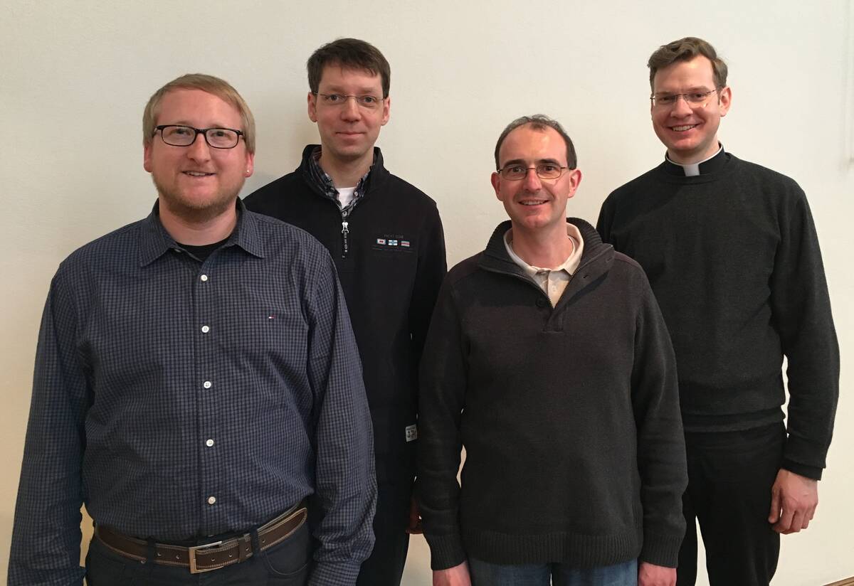 Die Diakone Matthias Rejnowski (von links), René Höfer, Andreas Mühlbauer und David Bleckmann werden am 14. Mai von Bischof Norbert Trelle zu Priestern geweiht.