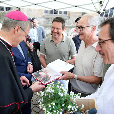 Verabschiedung von Bischof Dr. Heiner Wilmer Gottesdienst Dom Verabschiedung Bischof Wilmer, Gottesdienst Dom Verabschiedung Bischof Wilmer