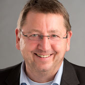 Dr. Dieter Haite Dr. Dieter Haite Portrait