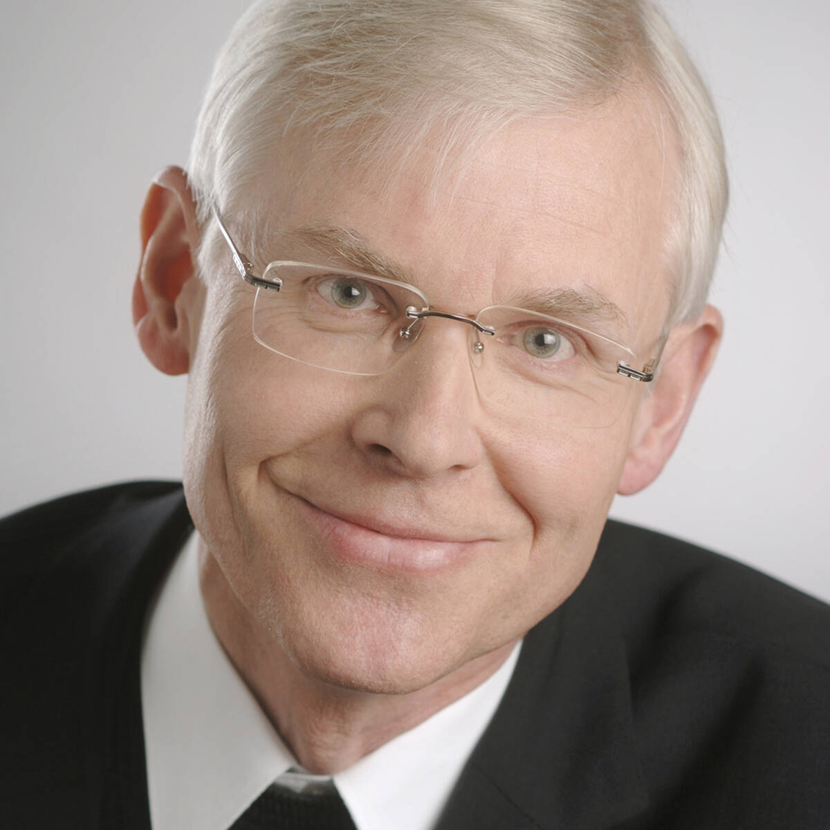 Weihbischof Dr. Nikolaus Schwerdtfeger ist Diözesanadministrator Schwerdtfeger Dr. Nikolaus Portrait