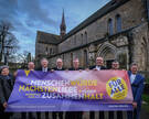 Die evangelische und die katholische Kirche in Niedersachsen werben vor der Bundestagswahl gemeinsam für Menschenwürde, Nächstenliebe und Zusammenhalt in der Gesellschaft.