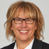 Claudia Schrader Claudia Schrader Portrait