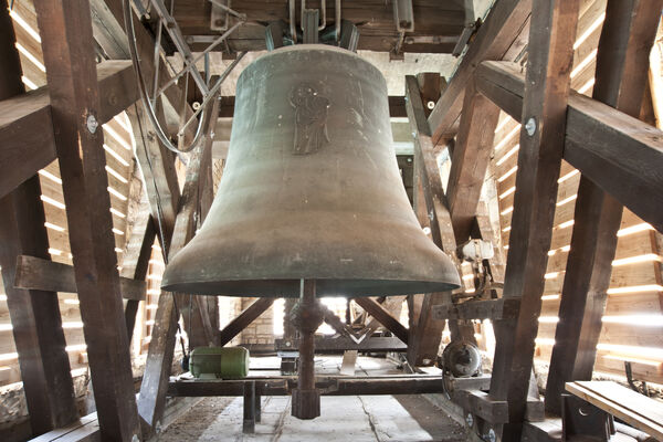 Die Glocke Canta bona im Hildesheimer Dom.