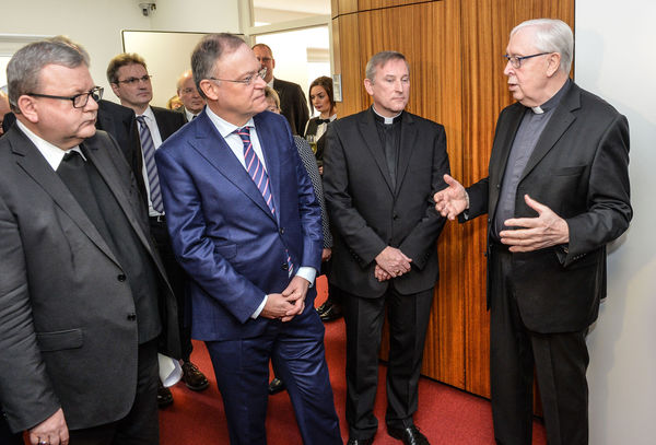 Die niedersächsischen Bischöfe im Gespräch mit Ministerpräsident Weil