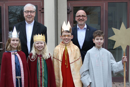 Sternsinger aus Seelze sind am 7.1.2014 zu Gast bei der Bundeskanzlerin