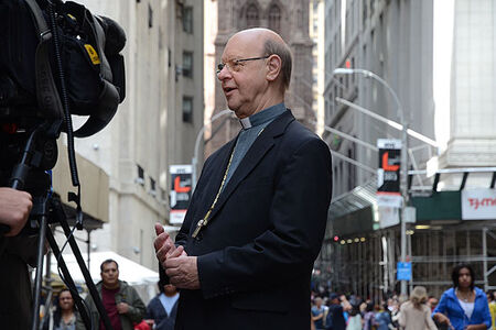 Weihbischof em. Hans-Georg Koitz beim ARD-Interview in New York, 16.09.2013