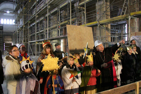 Domsanierung: Sternsinger auf Dombaustelle