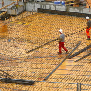 Bauarbeiter auf Baustelle