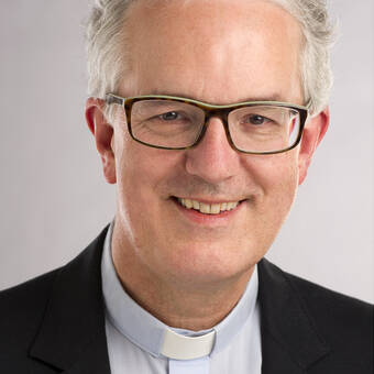 Dr. Christian Hennecke Dr. Christian Hennecke Portrait